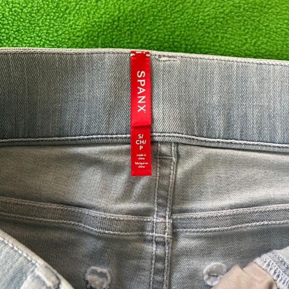 SPANX Flare Jeans NWT Size S FREE SHIPPING - Picture 9 of 14